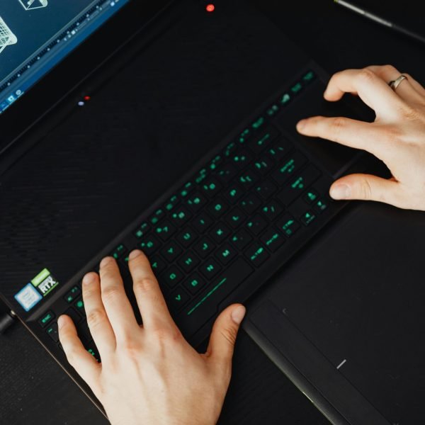 pexels-karola-g-5904089